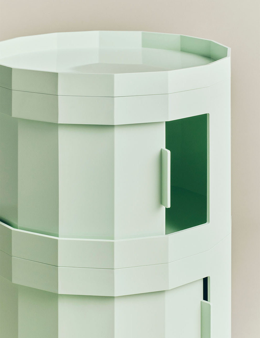 Facet Cabinet 20