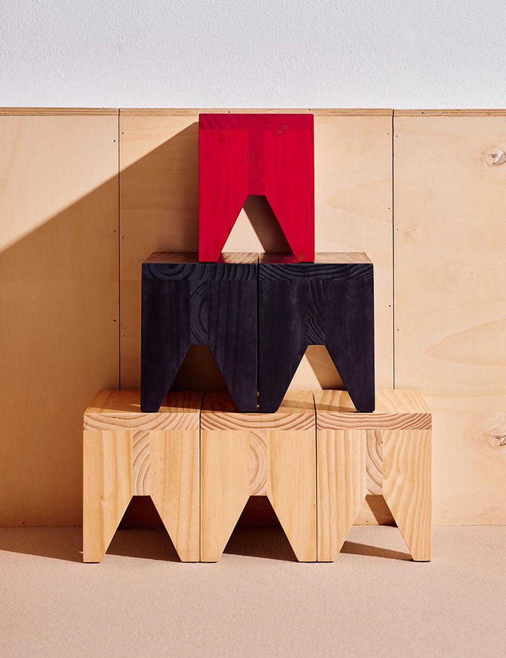 Manolito Stool short