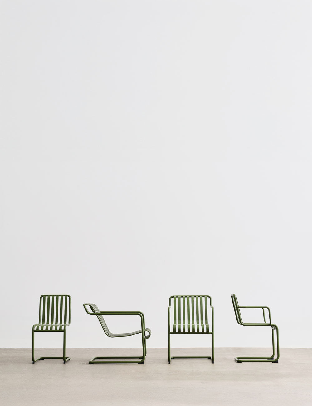 Palissade Cantilever dining armchair