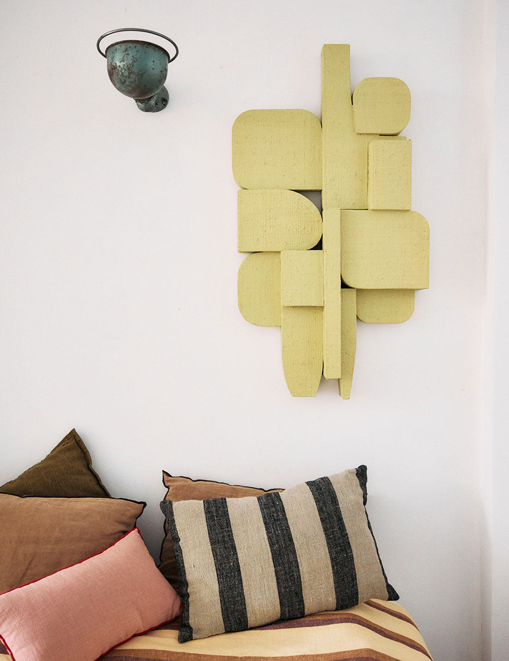 Escultura pared Modernist