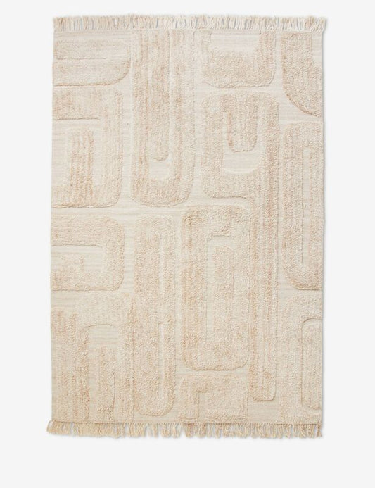 TUFTED RUG