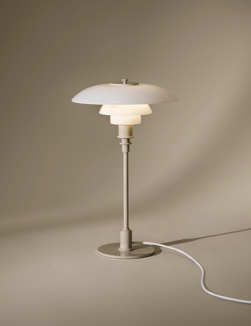 PH 3/2 table lamp