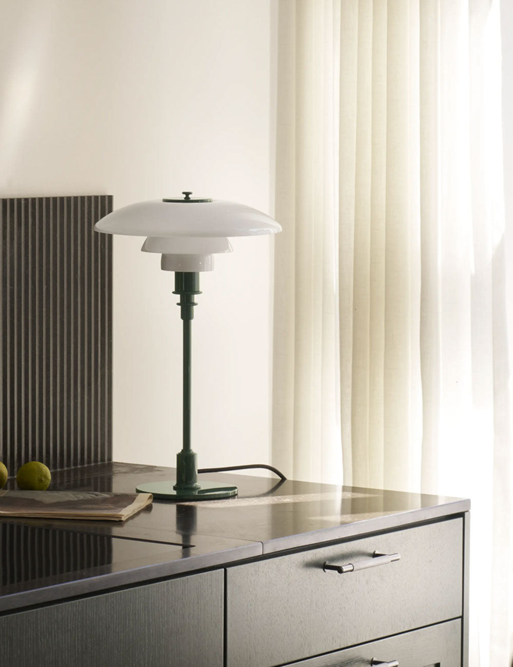  PH 3/2 table lamp
