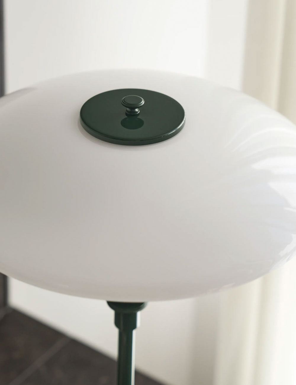  PH 3/2 table lamp