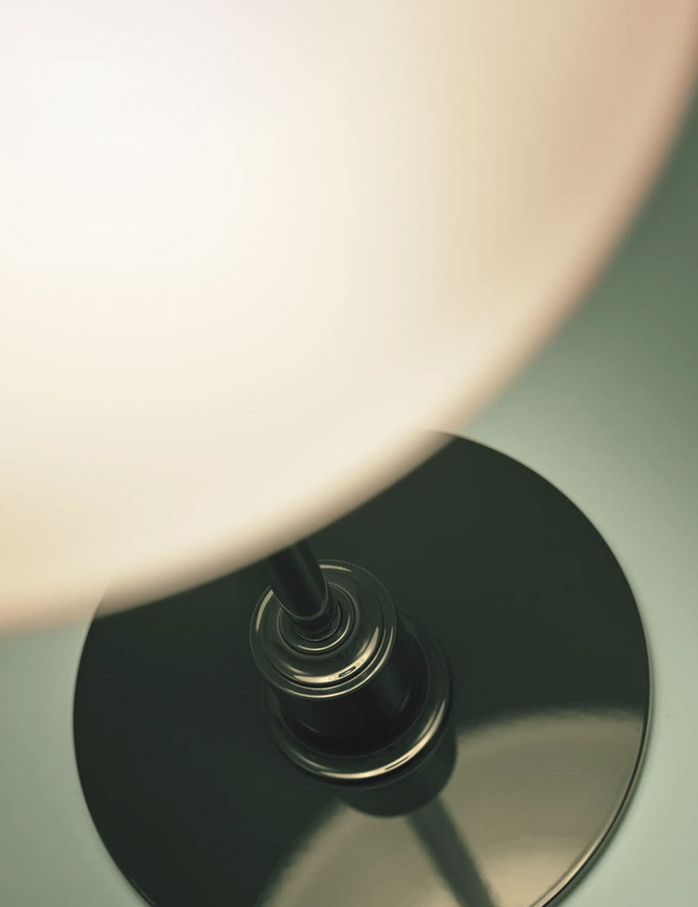  PH 3/2 table lamp