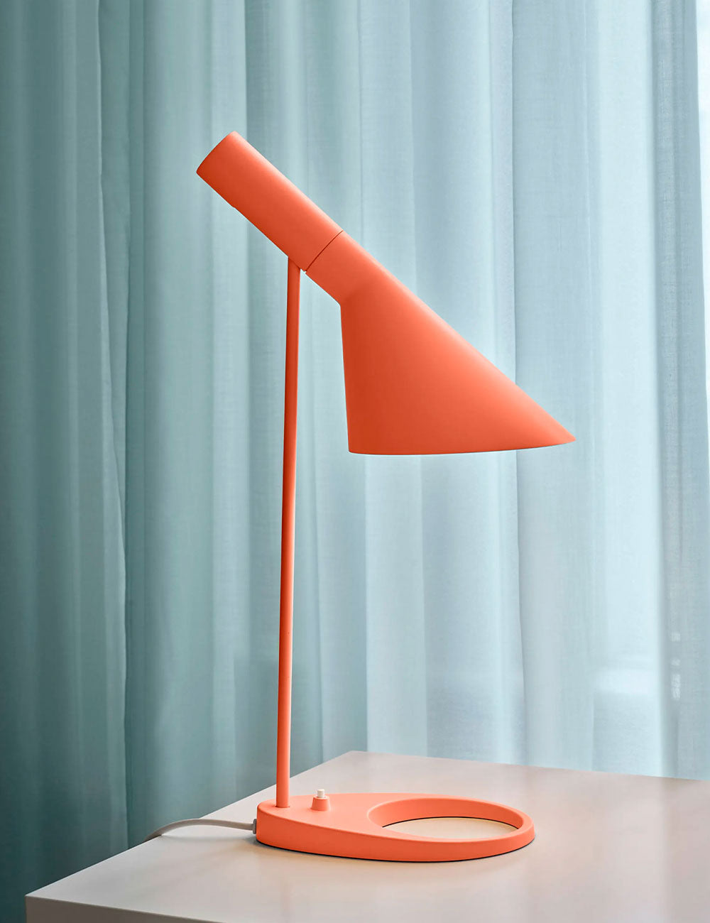 Lampe de table AJ Mini