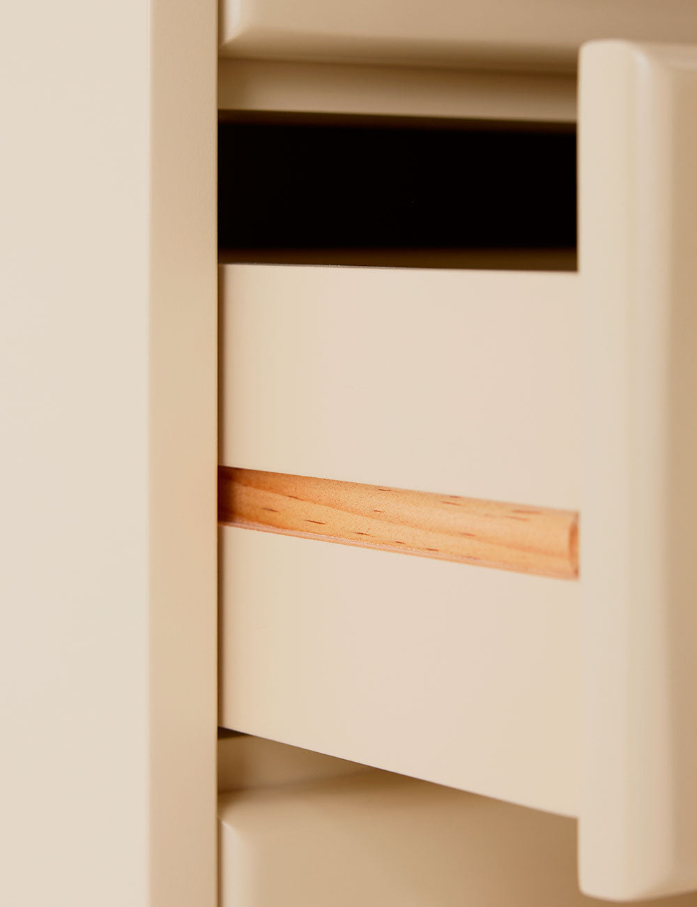 Space drawer cabinet