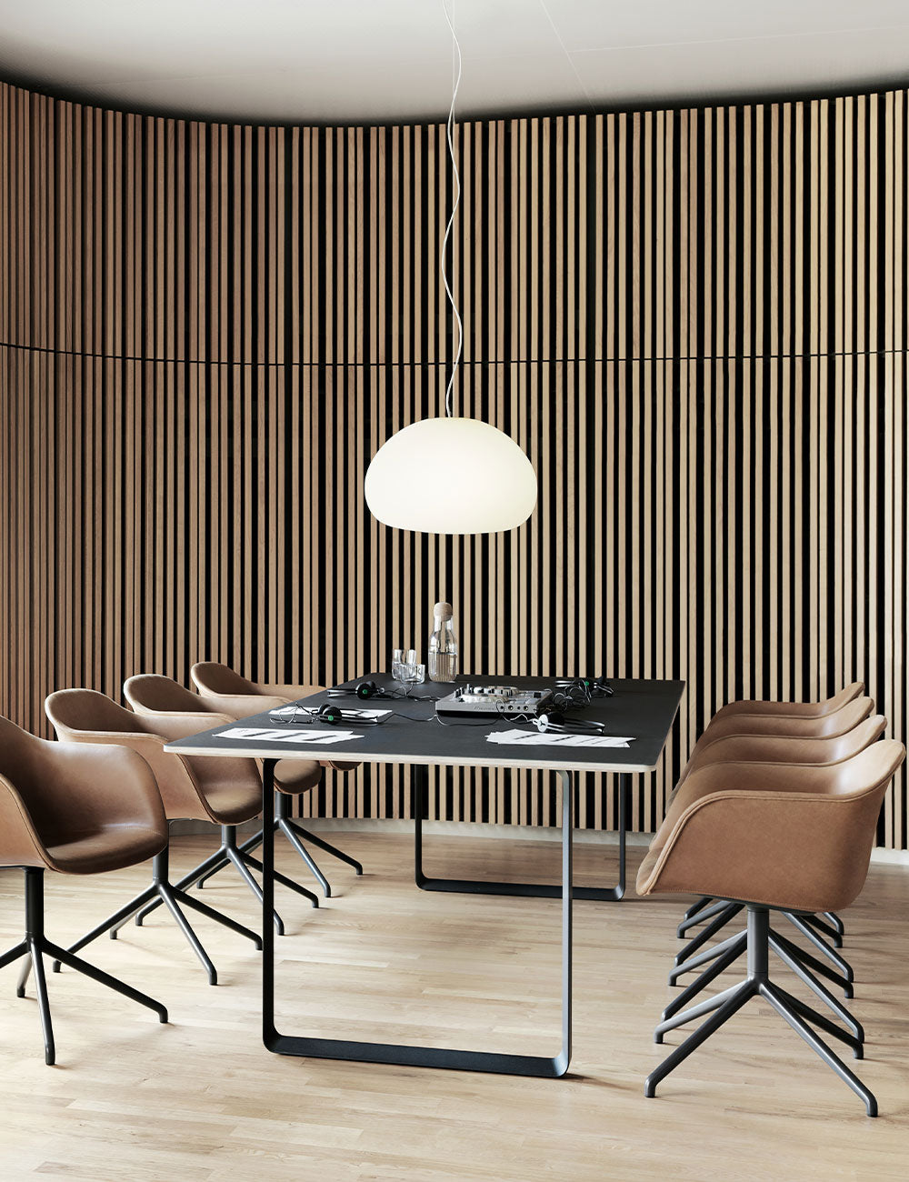 Fluid pendant lamp