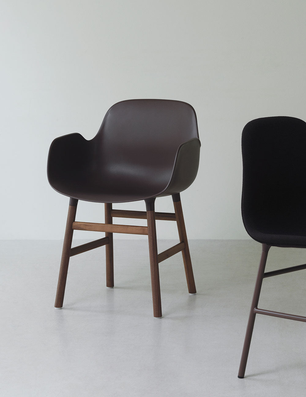 Sedia braccioli Form legno