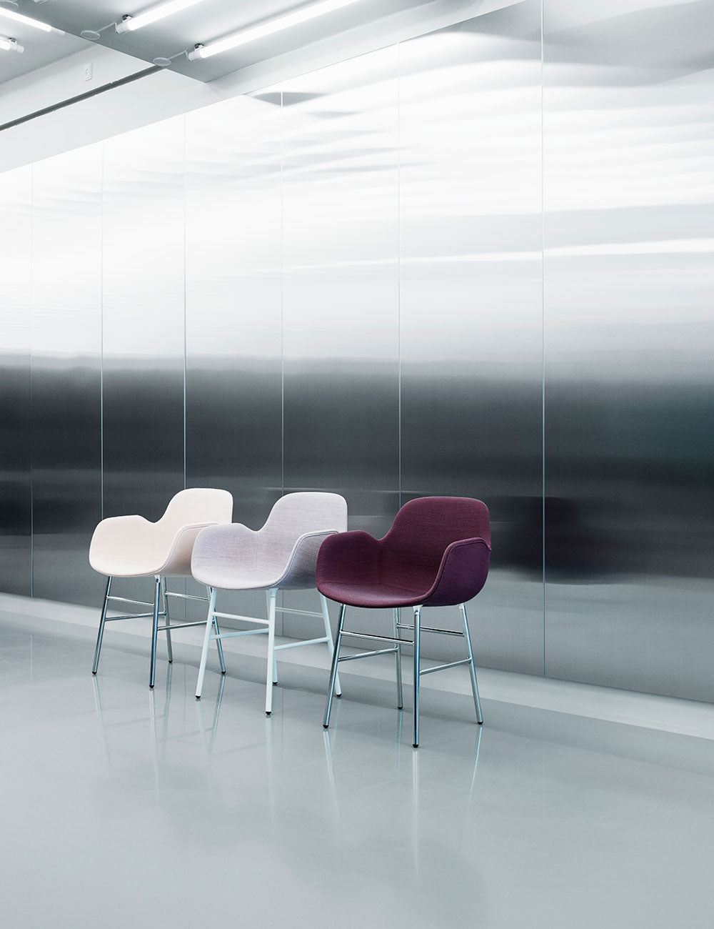 Silla brazos Form metal