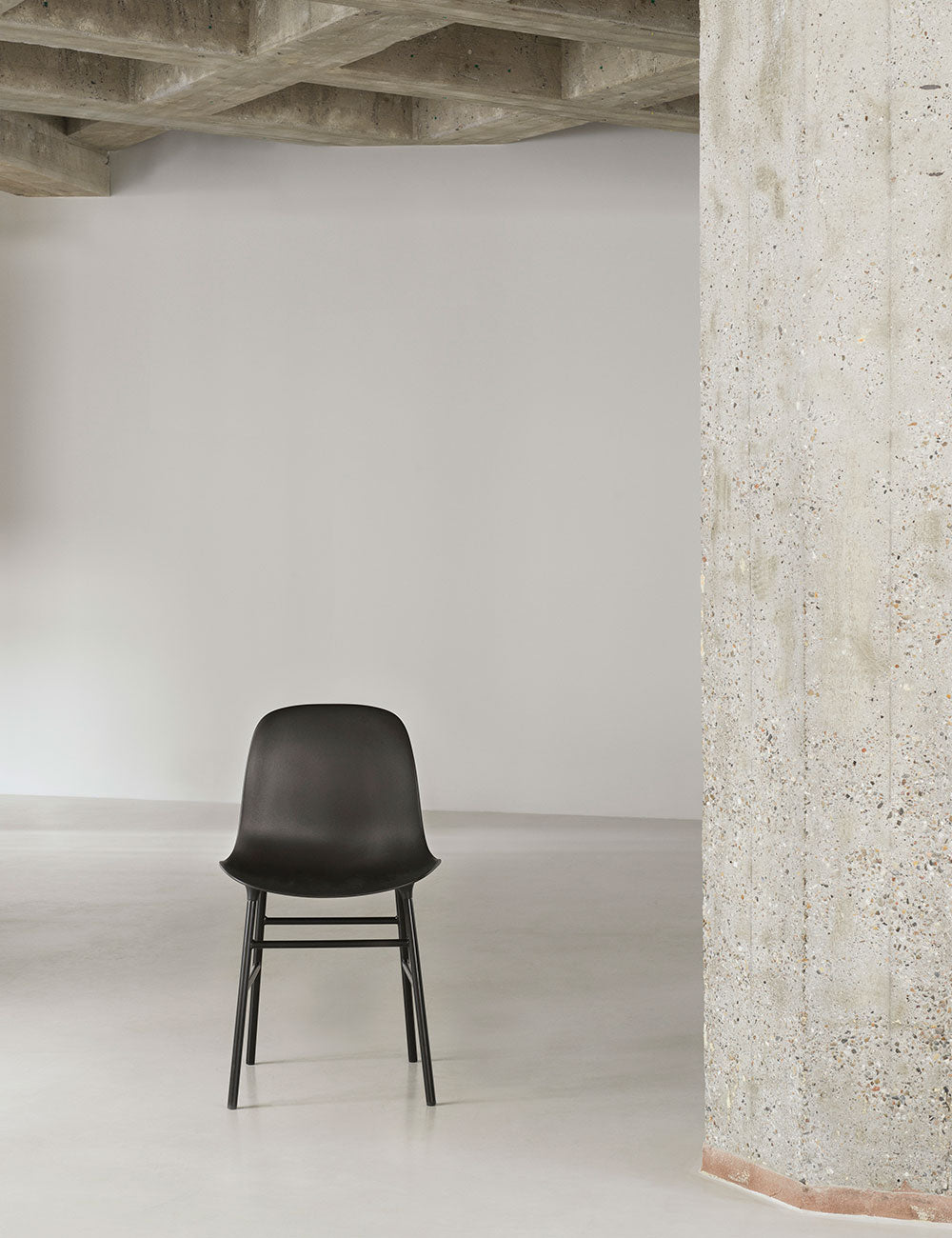 Form chair steel