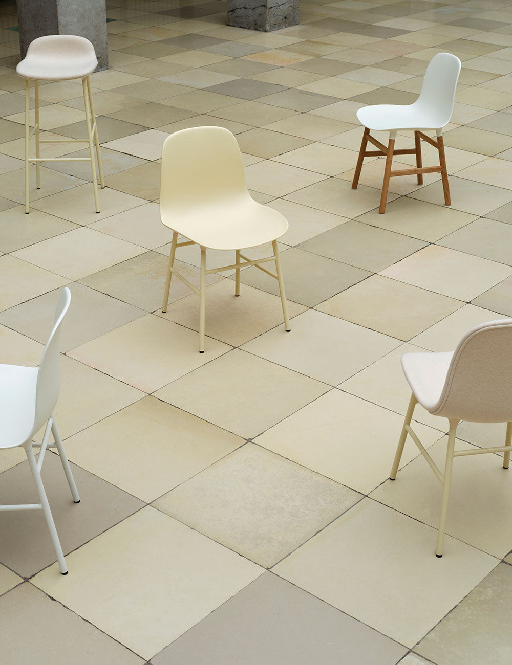 Form chair steel