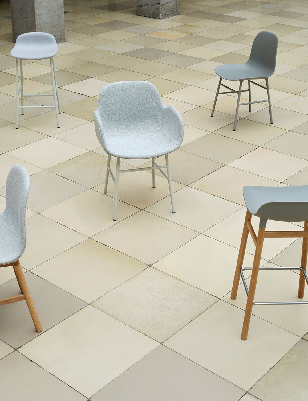 Form chair steel