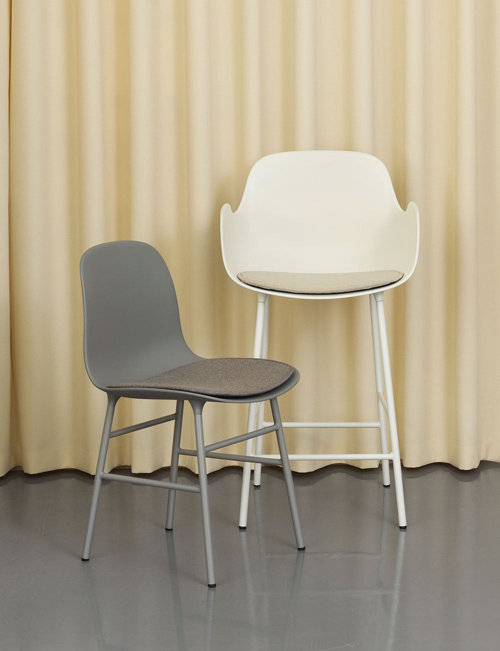 Form chair steel