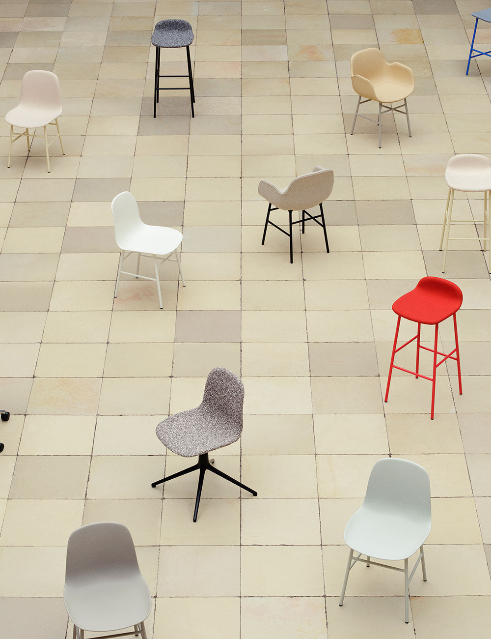 Form chair steel