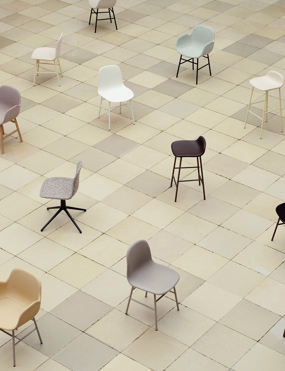 Form chair steel