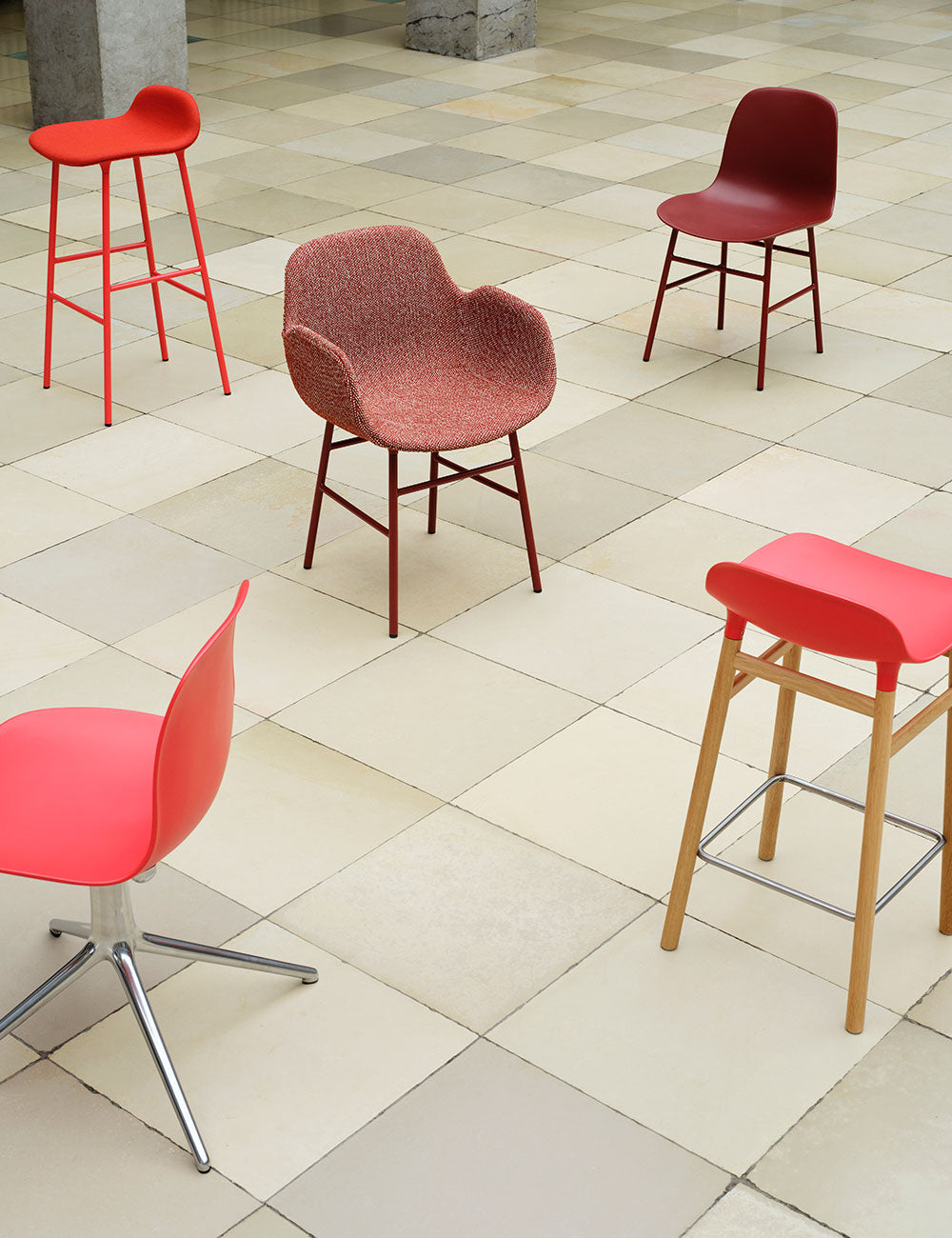 Form chair steel