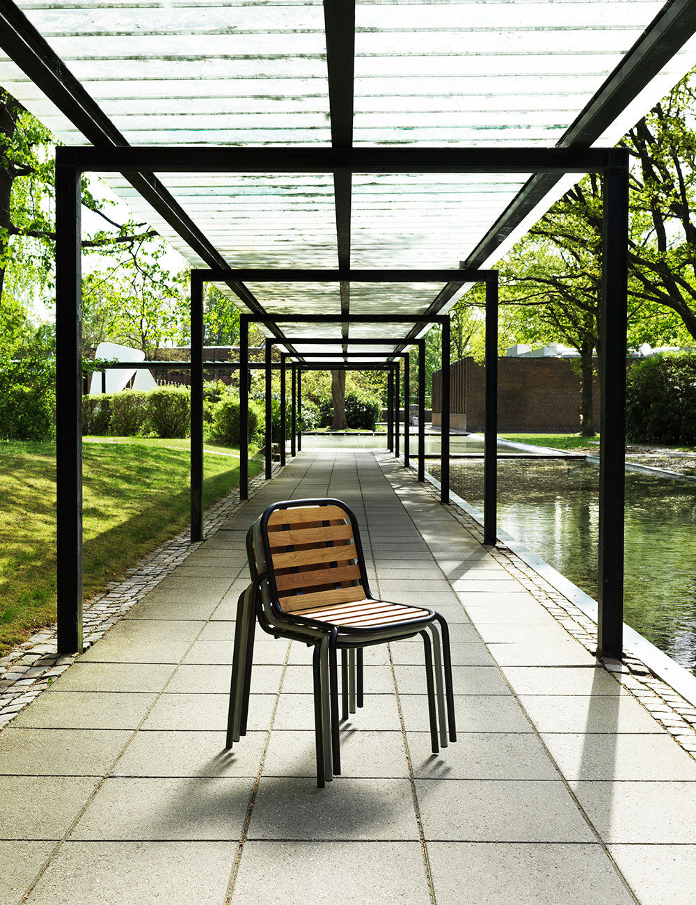 Vig chair Robina