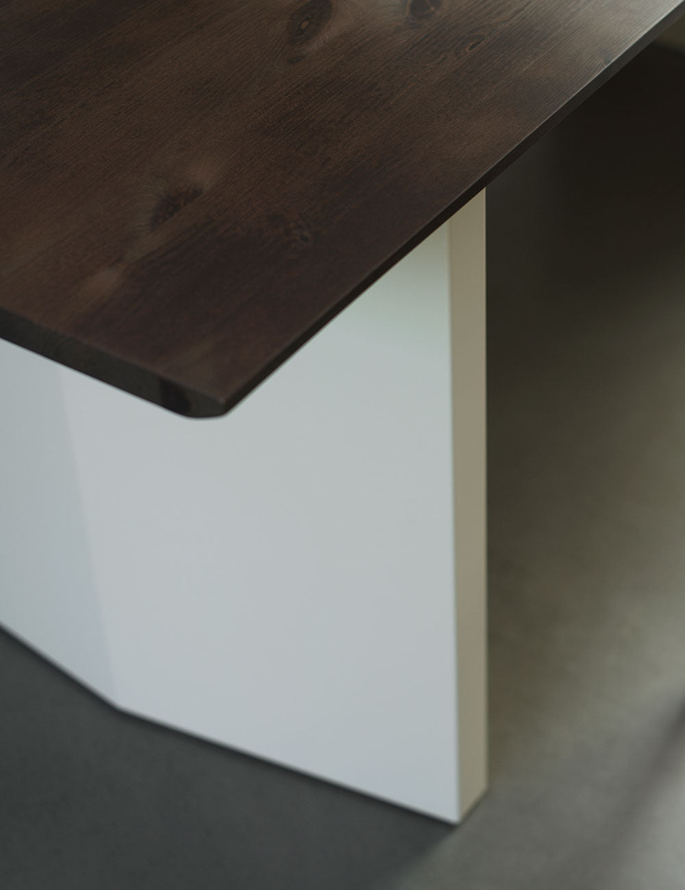 Panel table