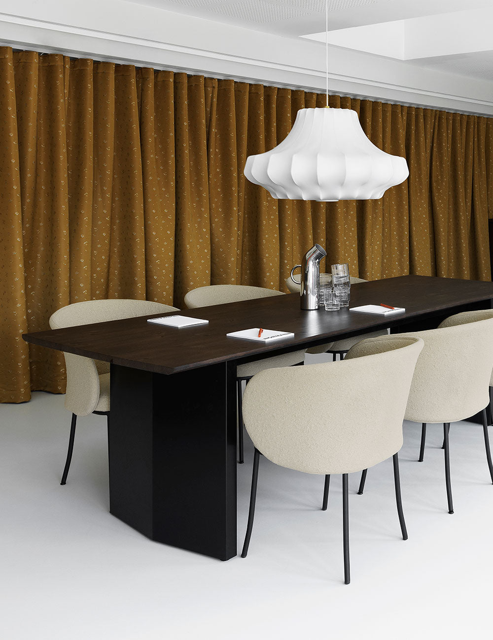 Panel table