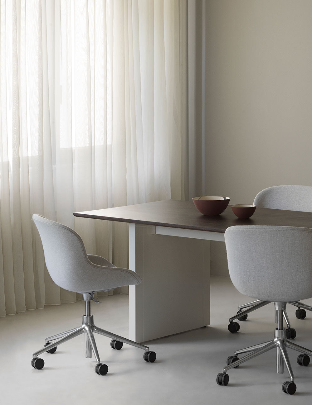 Panel table