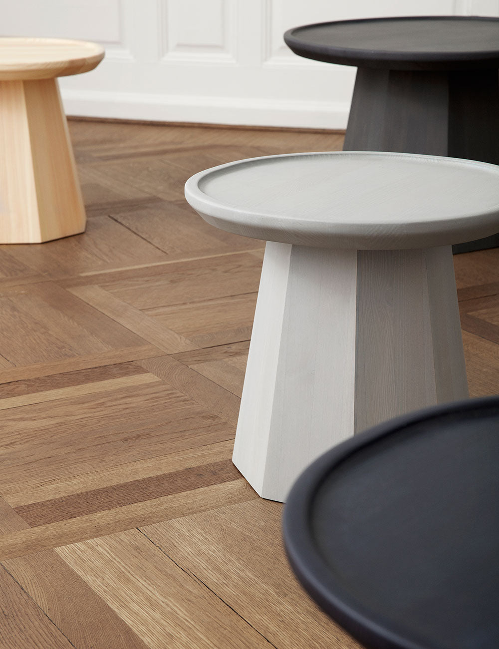 Pine table L
