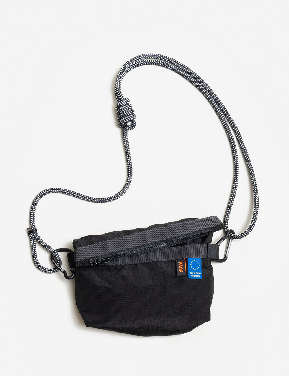 Small Zip Sling / A101