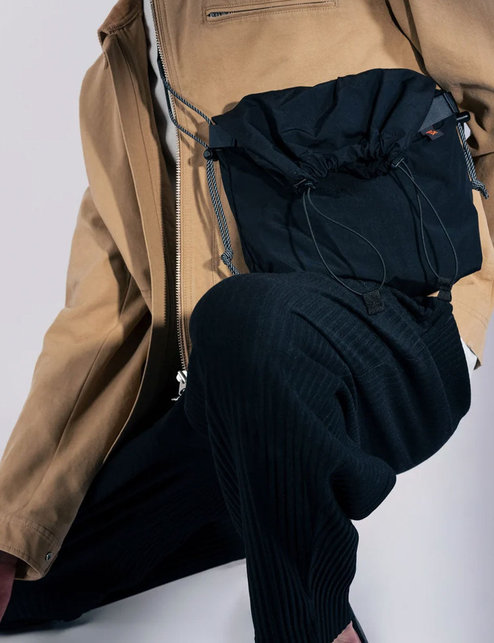 Sac Medium Drawstring Sling - A111