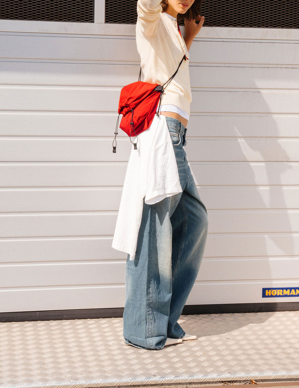 Sac Medium Drawstring Sling - A111