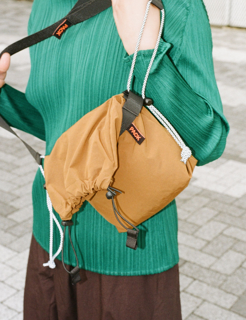 Sac Medium Drawstring Sling - A111