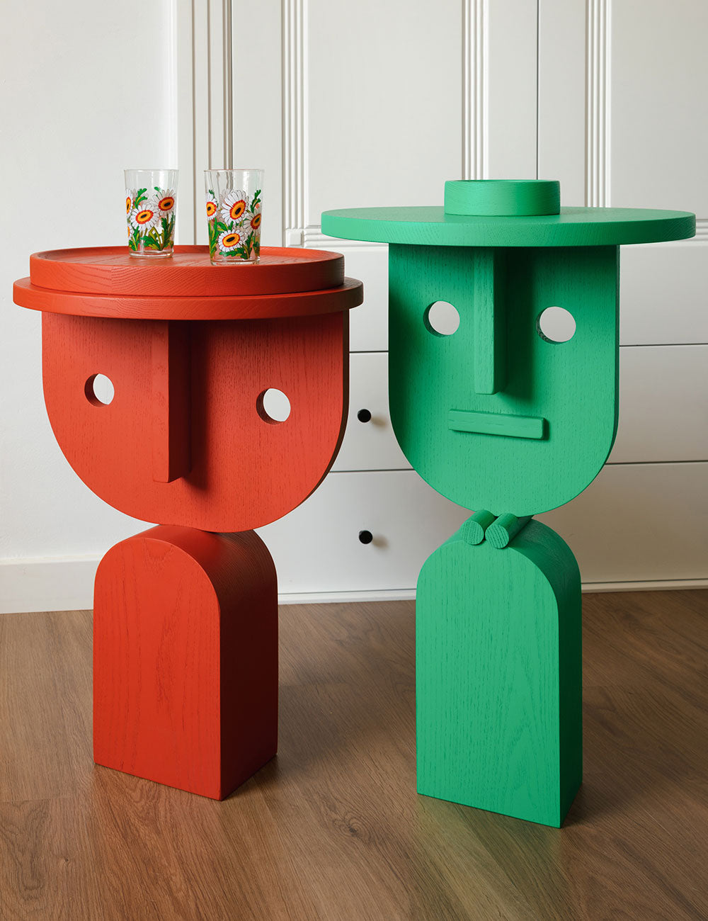 Faces S table