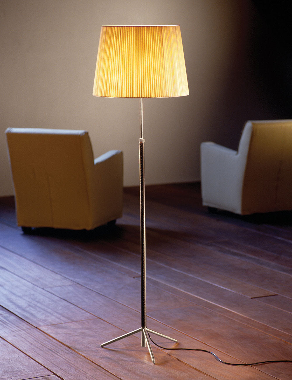 Pie de Salón G3