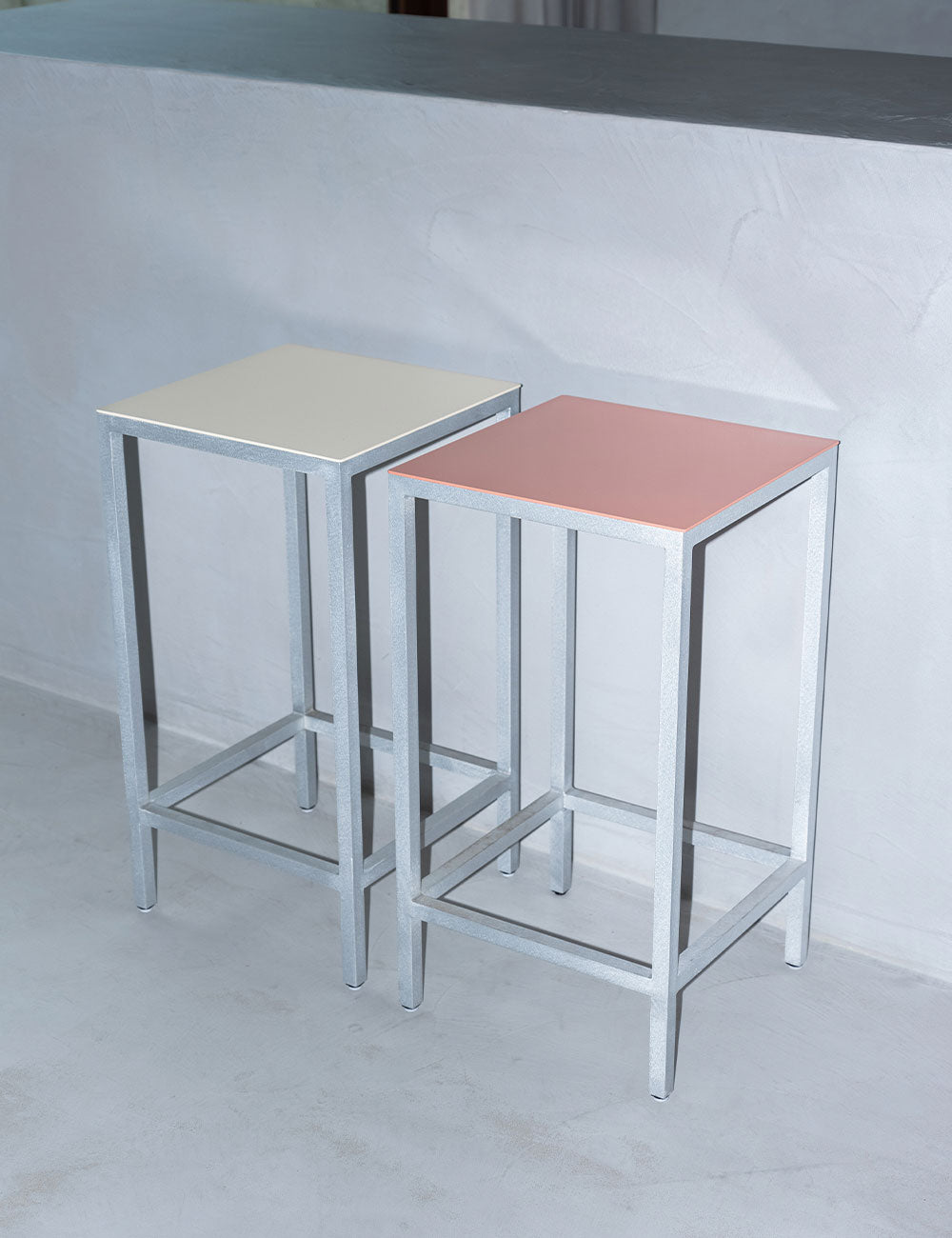 Taburete Alu 65 cm