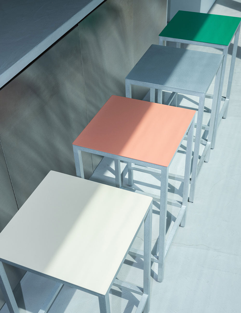 Taburete Alu 65 cm
