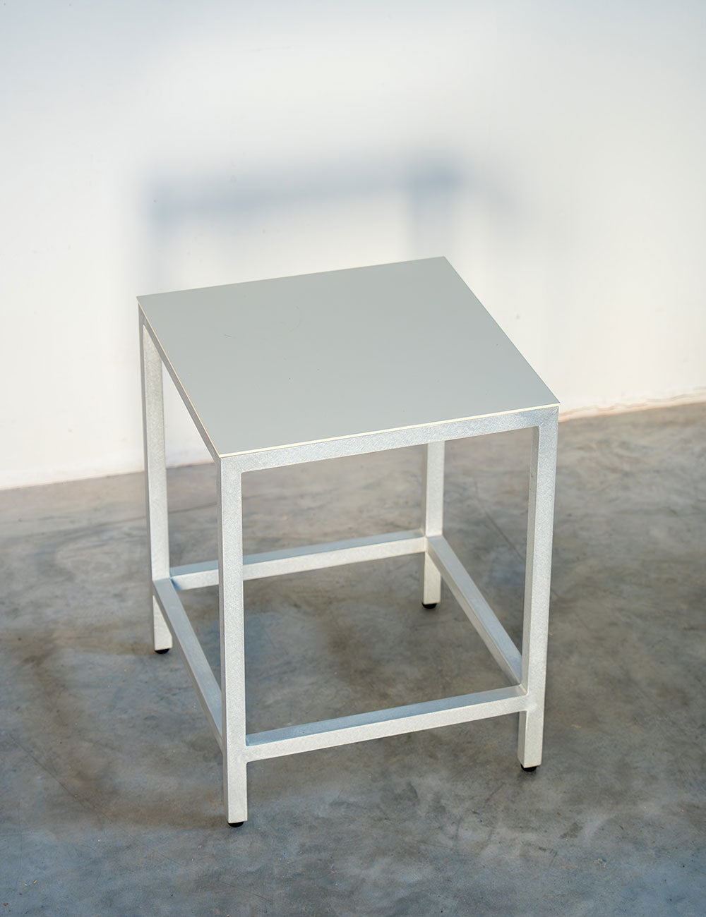 Taburete Alu 45 cm
