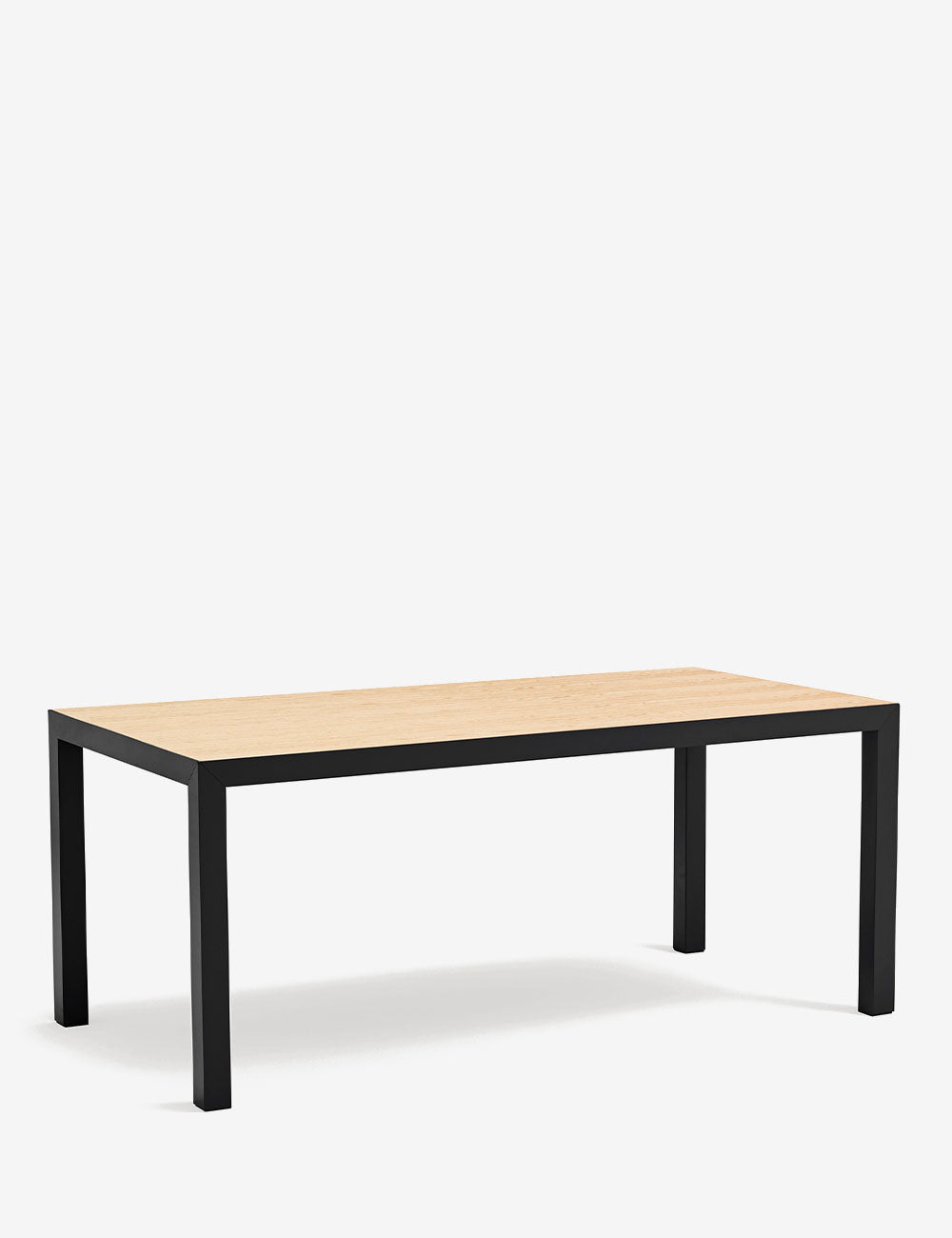 Alma dining table