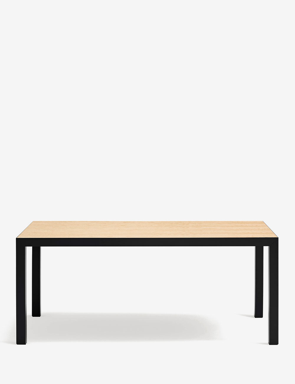 Alma dining table
