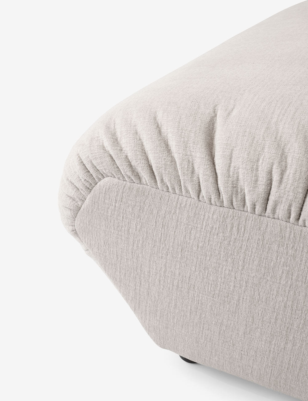 Hi Lo AV56 pouf
