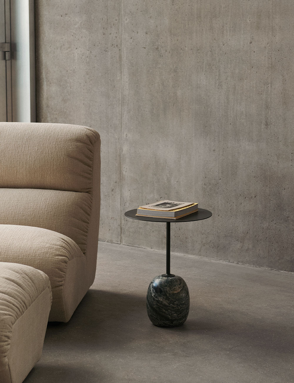 Hi Lo AV56 pouf